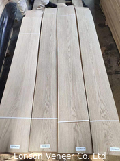 la madera de roble blanco gruesa del gradiente de 0.45m m A chapea para la longitud 200cm+ de la decoración de la puerta