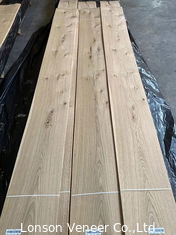 2.0 mm Caramelo de madera de roble blanco con nudos Varios estilos Productos en stock