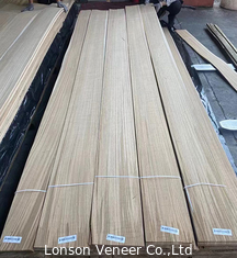 El interior del gabinete rústico de roble blanco de 0,5 mm Veneer de madera de grado de densidad media