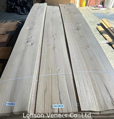 2.0mm Veneer de madera de roble blanco con nudos para muebles de estilo retro en stock