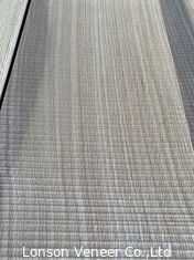 roble blanco aserrado cuarto de madera del MDF de la chapa de la versión preliminar del grano de 0.7m m