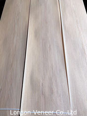 La chapa de madera natural del grueso 0.45m m de la pacana del Carya se aplica a la madera contrachapada