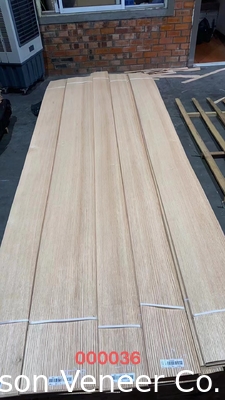 Panel de madera de roble rojo con carilla de quercus de 0,5 mm grado AA en stock 100.000 m2