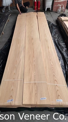 Veneer de madera de roble rojo, panel de grado AAA espesor 0,5 mm, productos en stock