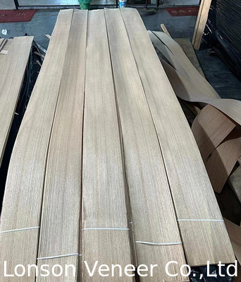 Largo 300 cm Panel de carilla de madera de roble rojo de quercus Grado AAA espesor 0,5 mm