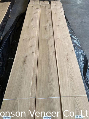 2.0 mm Caramelo de madera de roble blanco con nudos Varios estilos Productos en stock