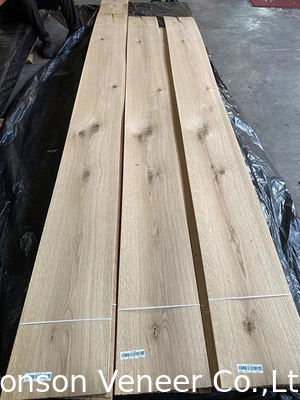 2.0 mm Caramelo de madera de roble blanco con nudos Varios estilos Productos en stock