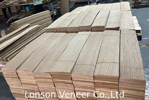 Europa Veneer de suelo de madera de roble blanco de grado AB de color claro 0,6 espesor