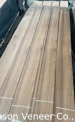 Corte en rebanada veneer de nuez americana natural de grado de 2 mm de espesor puerta de piso