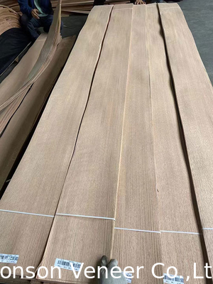 Cuarto recto de roble rojo panel de chapa natural de 0,5 mm de espesor AAAGrade